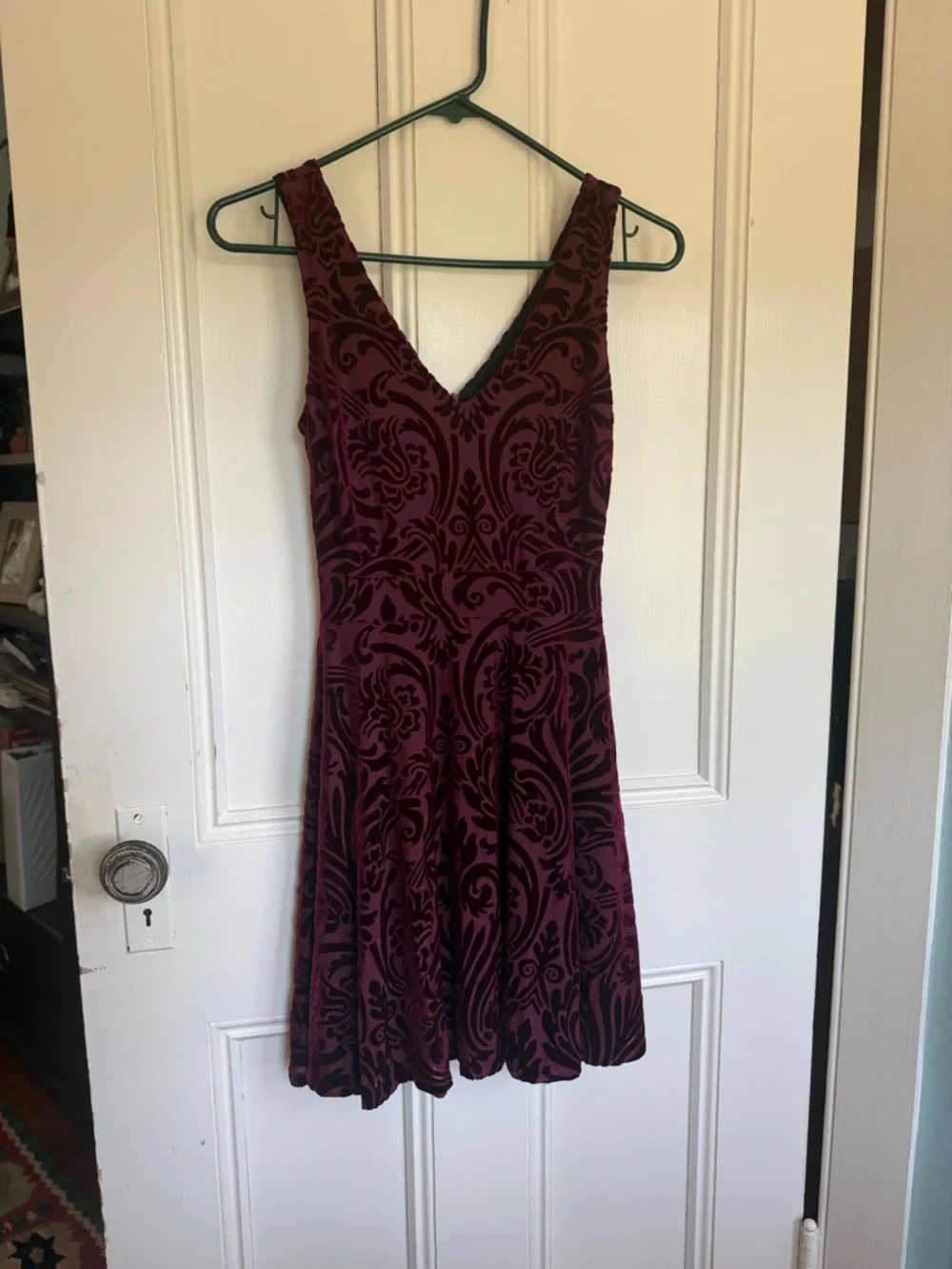Women's V-Neck Velvet Burnout Dress in Burgundy